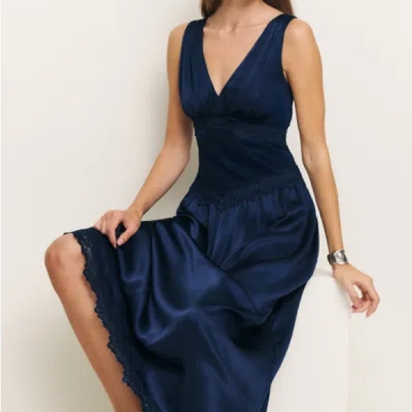 Reformation Dresses & Skirts - Reformation Stasia Silk Dress